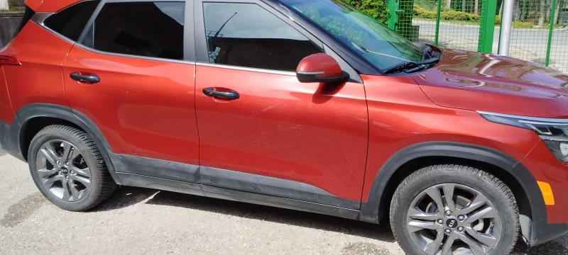 Kia Seltos SUV, снимка 5 - Автомобили и джипове - 52368695