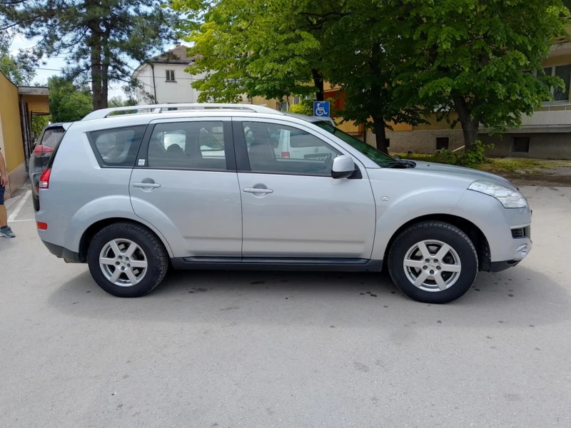 Citroen C-Crosser, снимка 3 - Автомобили и джипове - 52396271