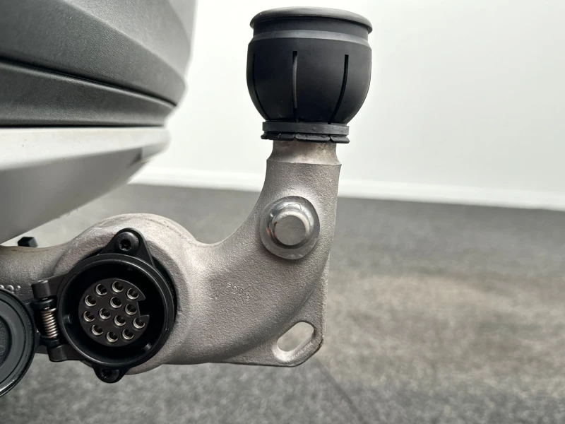 Volvo XC40 Inscription, снимка 13 - Автомобили и джипове - 52293229