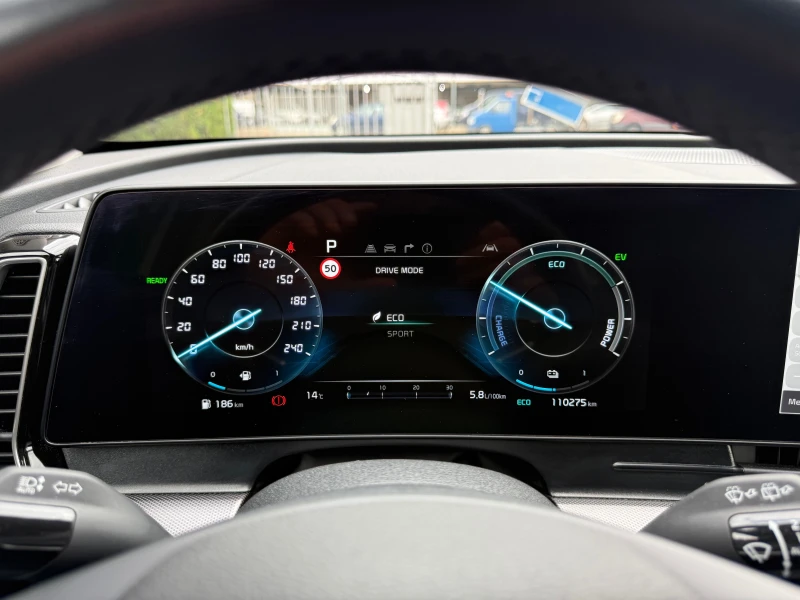 Kia Sportage 1.6T-GDi HEV 230к.с, снимка 14 - Автомобили и джипове - 52037275