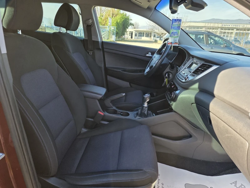 Hyundai Tucson 2.0CRDI EURO6, снимка 11 - Автомобили и джипове - 52259289