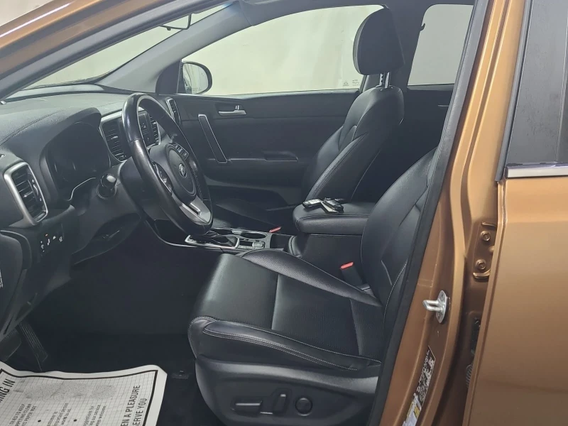 Kia Sportage EX* Камера* Пано* Подгрев, снимка 7 - Автомобили и джипове - 52317254
