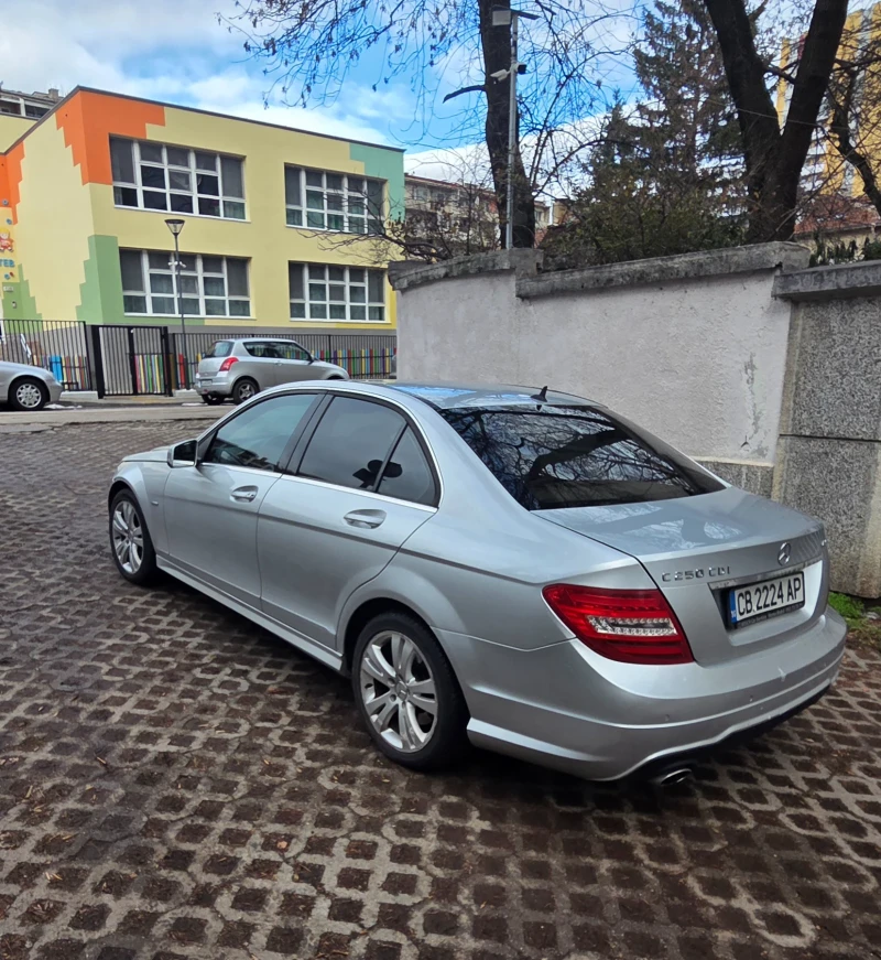 Mercedes-Benz 250 4 matic, снимка 3 - Автомобили и джипове - 53105405