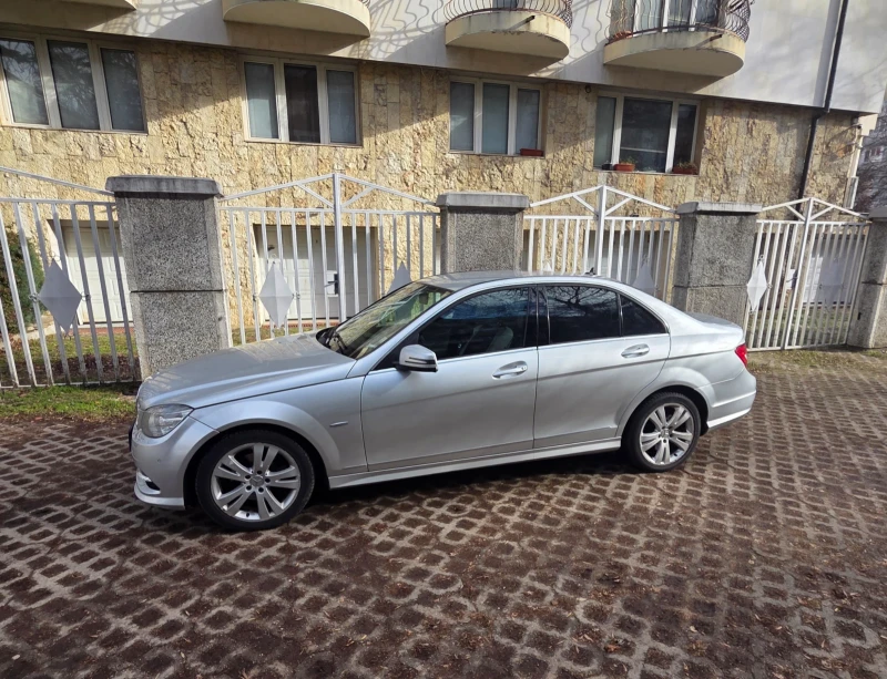 Mercedes-Benz 250 4 matic, снимка 9 - Автомобили и джипове - 53105405