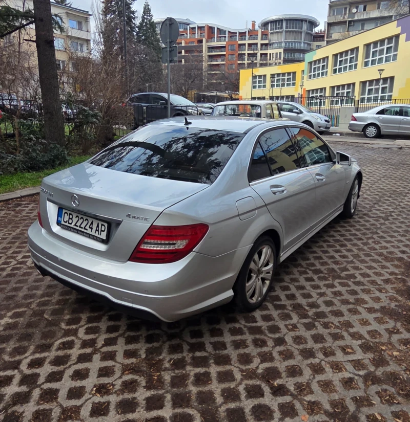 Mercedes-Benz 250 4 matic, снимка 5 - Автомобили и джипове - 53105405