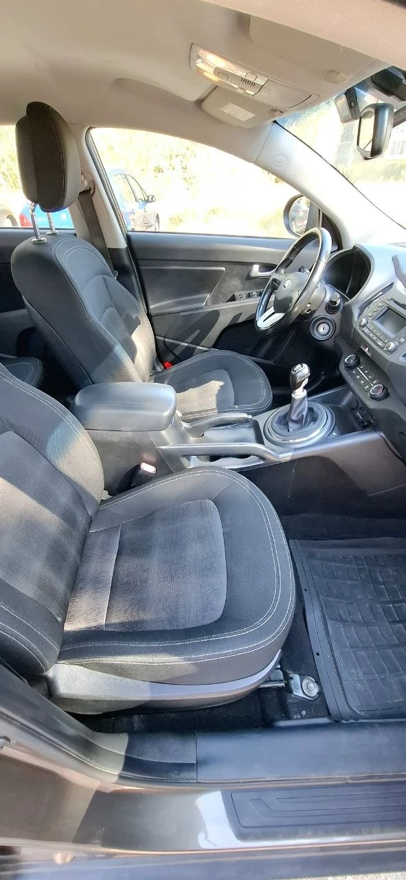 Kia Sportage, снимка 9 - Автомобили и джипове - 56389830