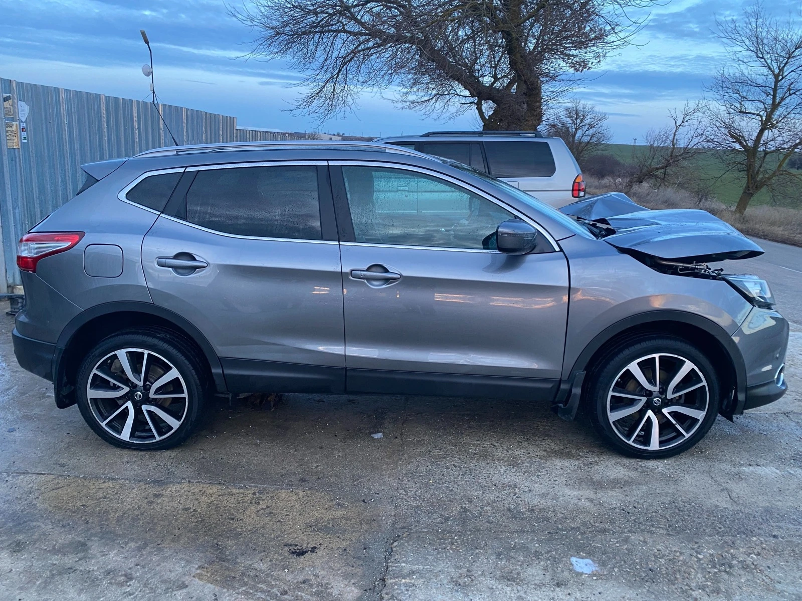 Nissan Qashqai 1.6 DIG-T - изображение 3