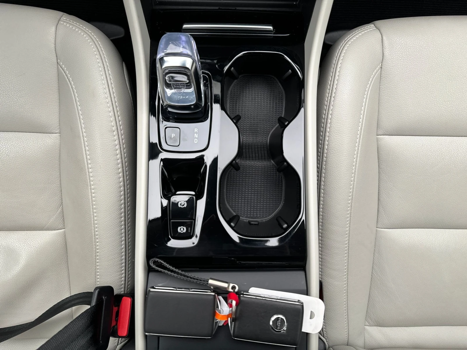 Volvo XC40 Inscription - изображение 7
