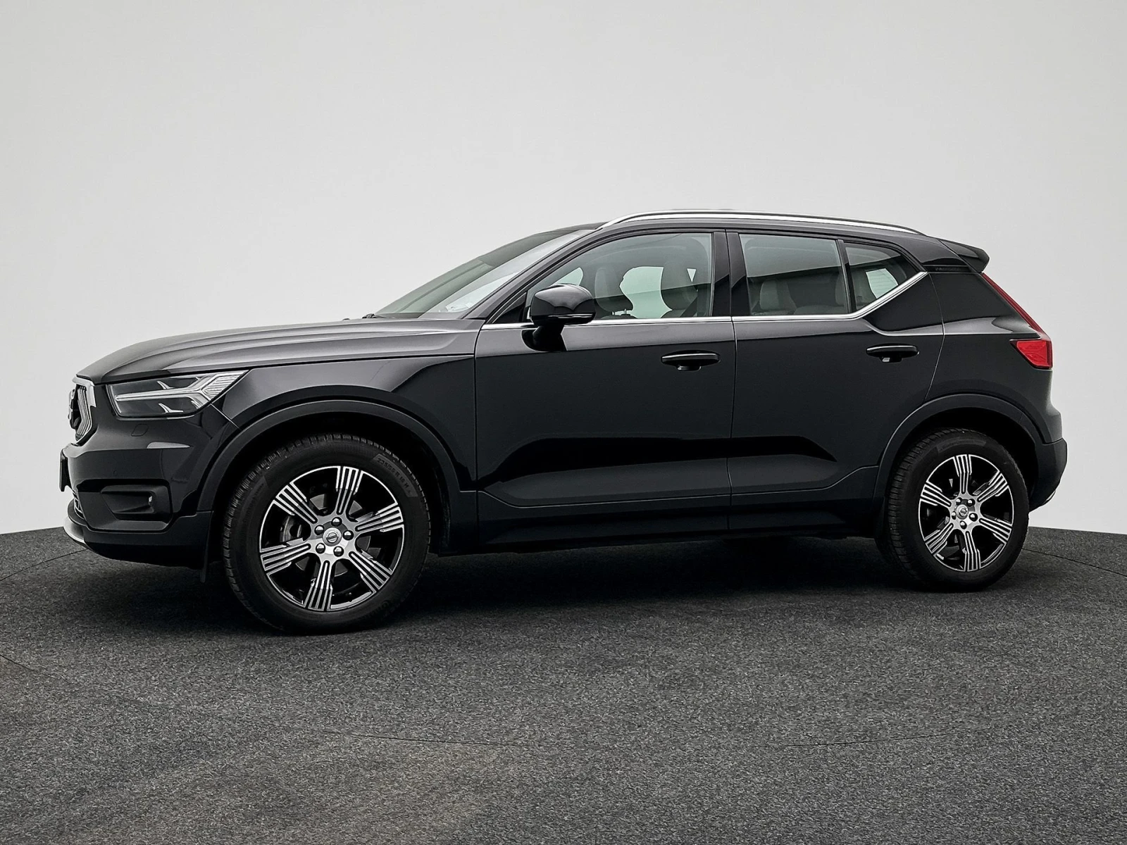 Volvo XC40 Inscription - изображение 4