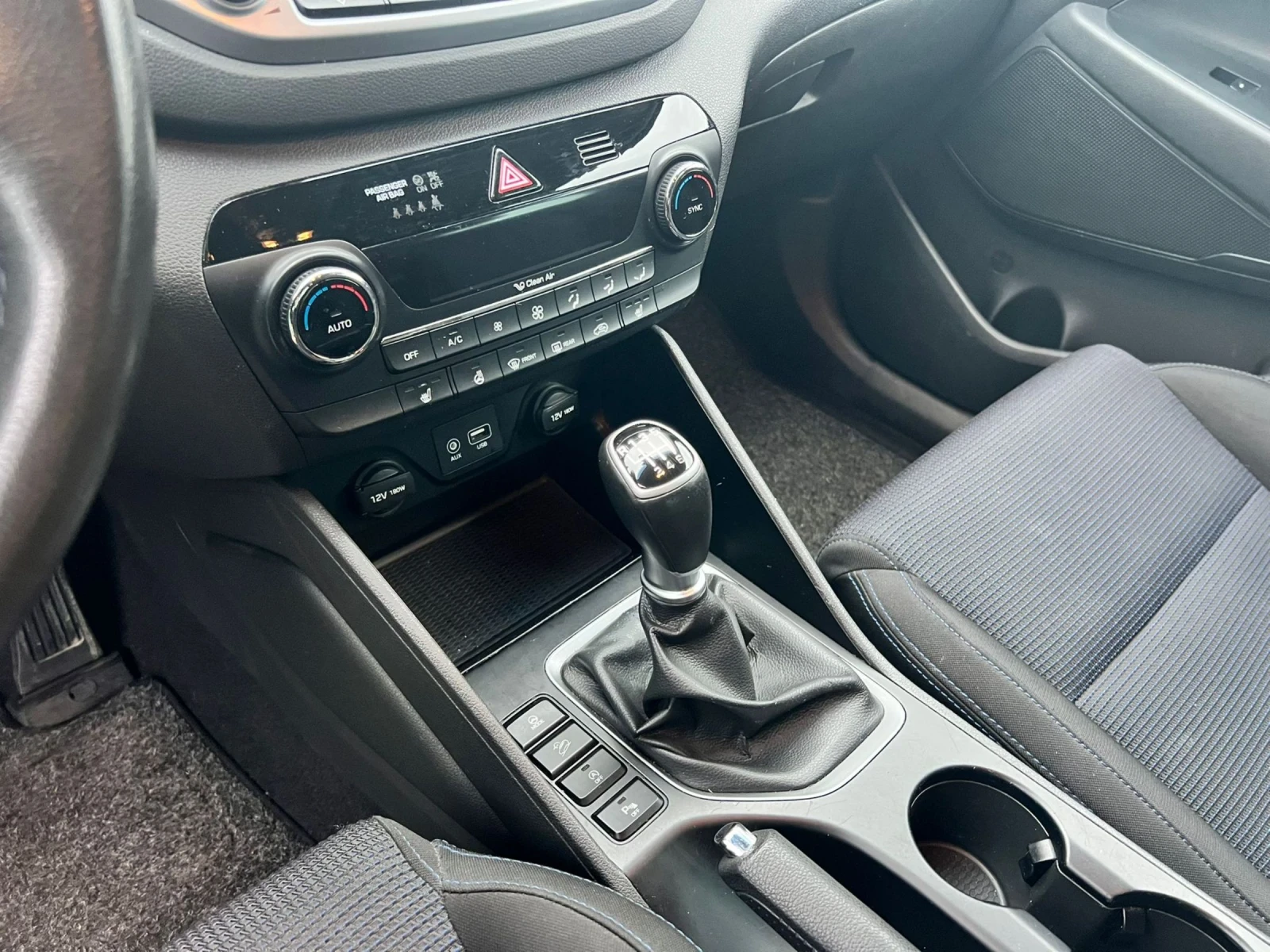 Hyundai Tucson 1.7CRDI EURO6 - изображение 10