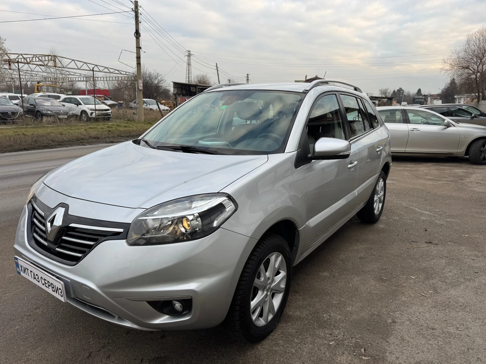 Renault Koleos 2.5 16V SWISS - изображение 3