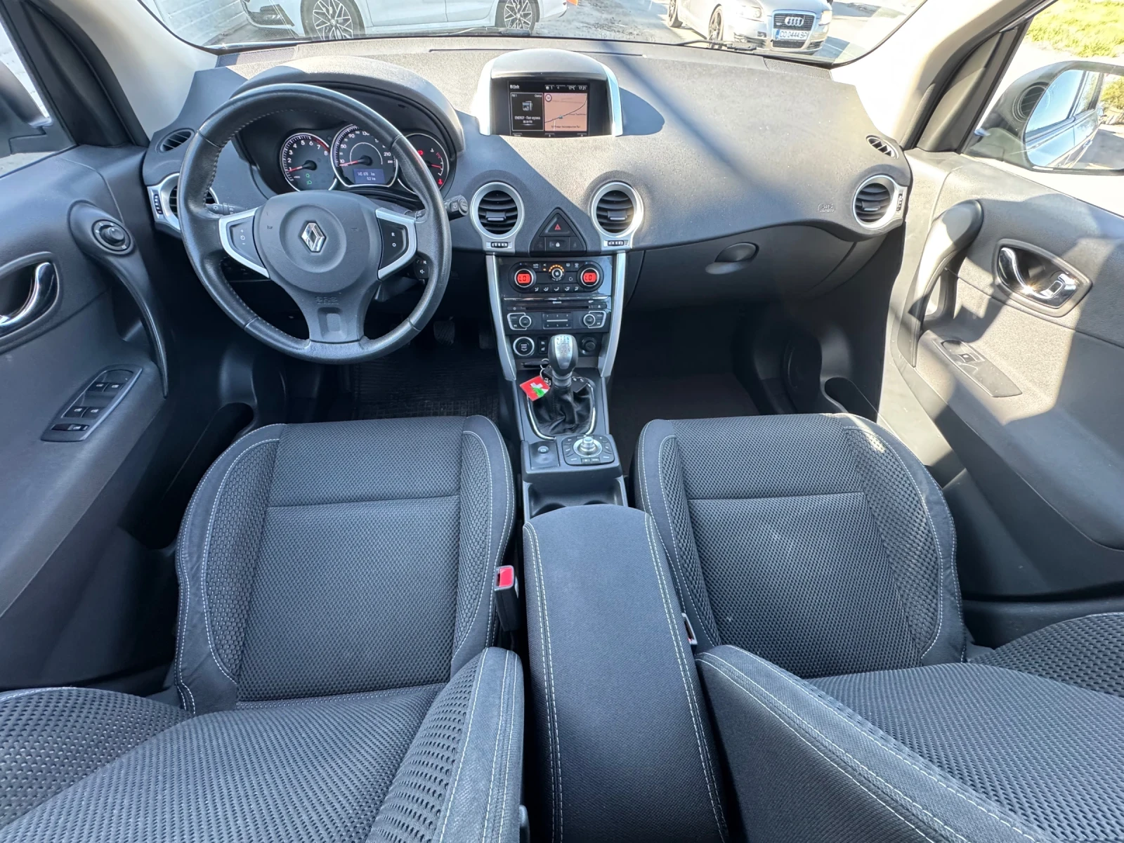Renault Koleos 2.5 16V SWISS, снимка 10 - Автомобили и джипове - 52877966