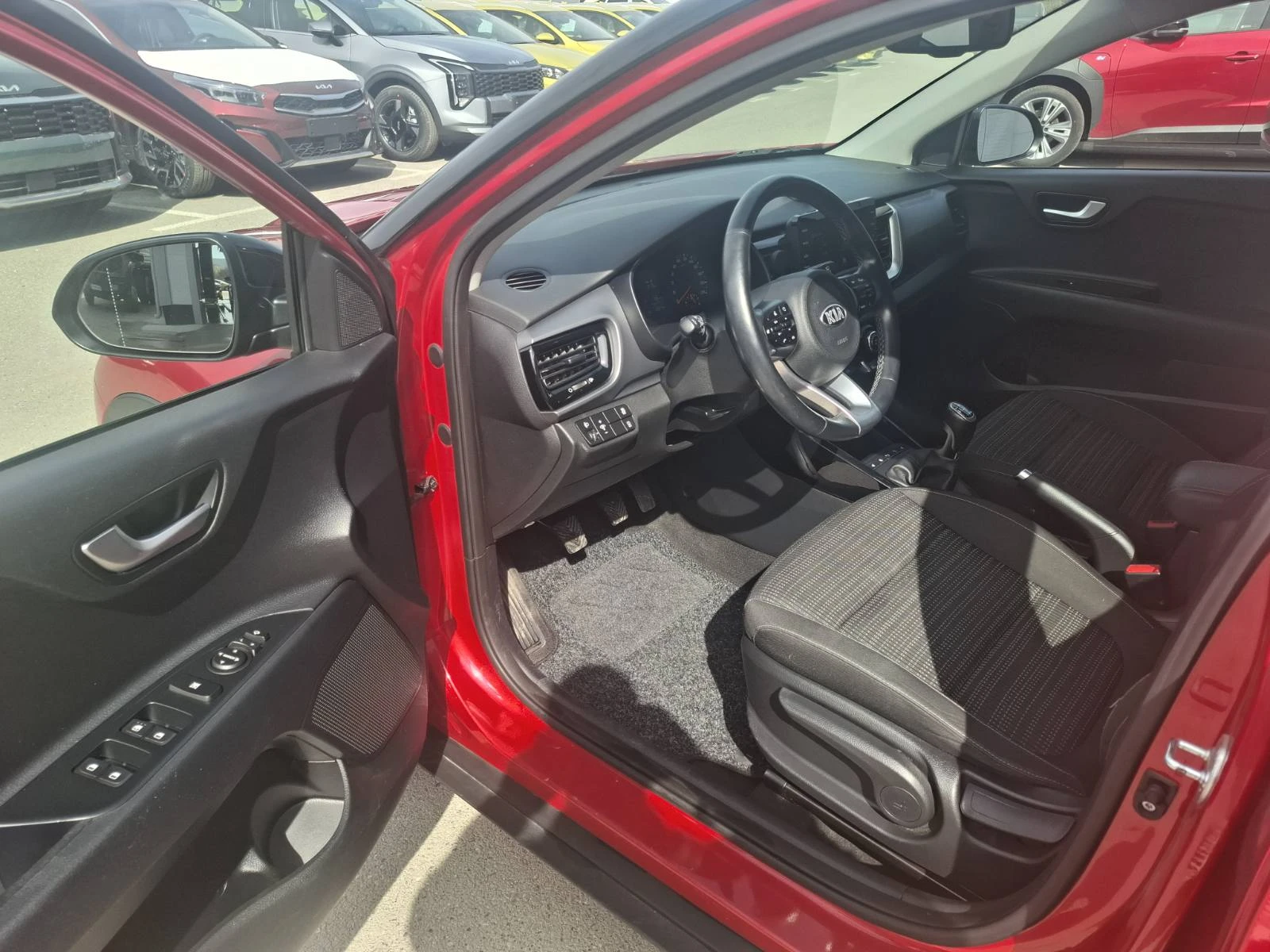 Kia Stonic 1.0 ЕХ ТУРБО  - изображение 9