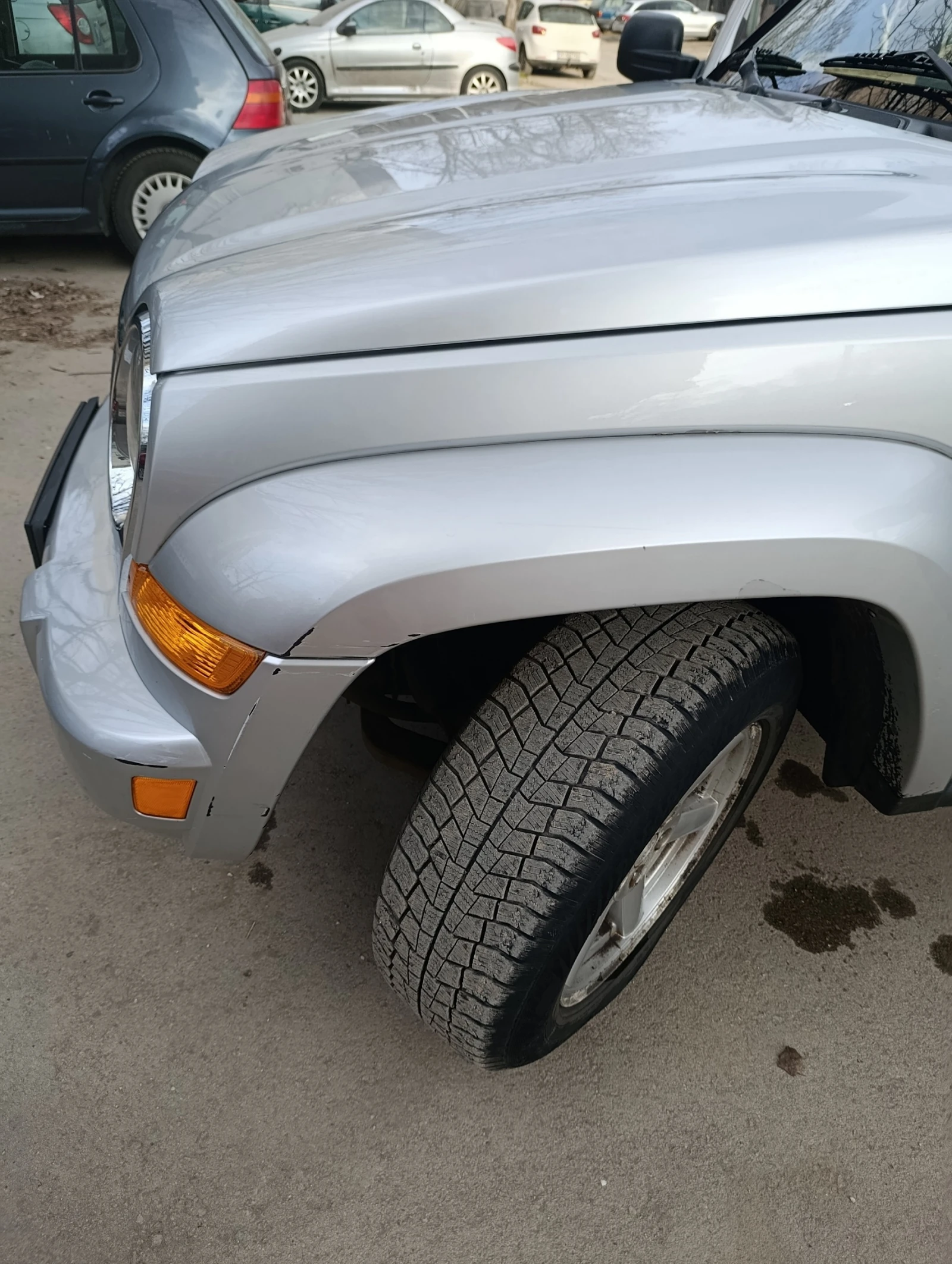 Jeep Cherokee 2.8 CRDI, снимка 5 - Автомобили и джипове - 53878095