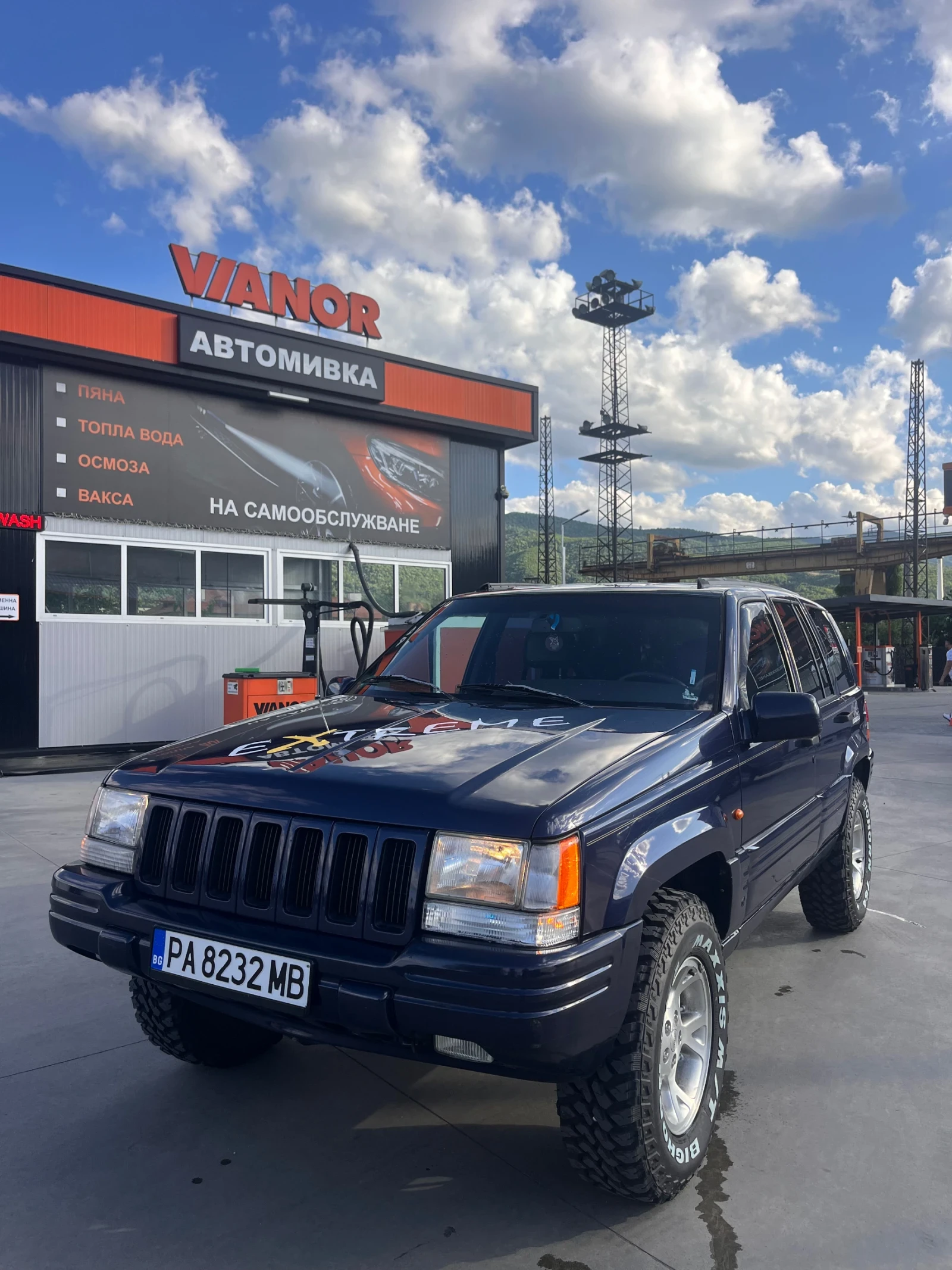 Jeep Grand cherokee 5.2 БЕНЗИН V8, снимка 4 - Автомобили и джипове - 54898108
