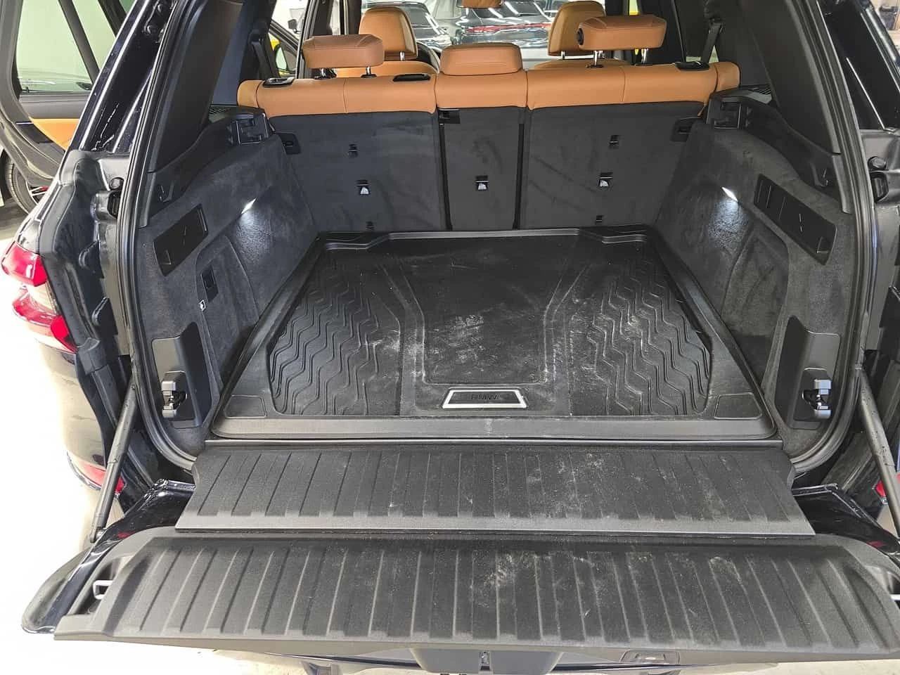 BMW X5 * Сваровски * Дисторник * Масажи * Harman Kardon *, снимка 14 - Автомобили и джипове - 54013474