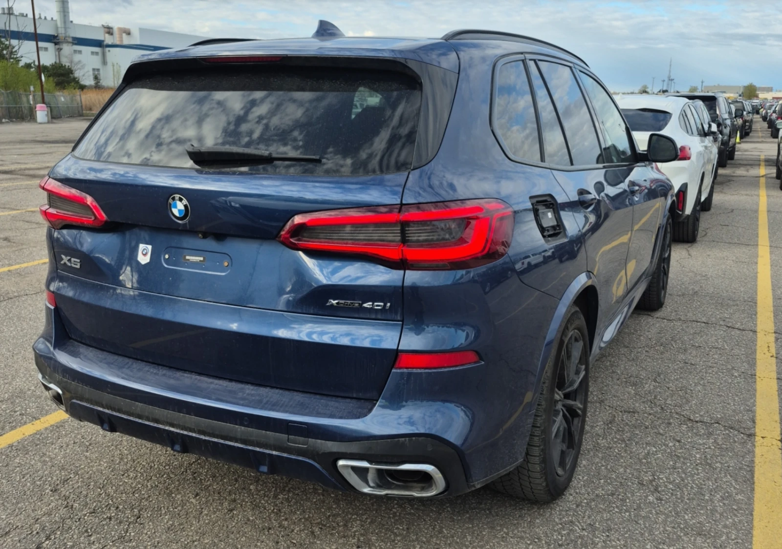 BMW X5 xDrive40i * Mpack * Laser* Harman/Kardon* , снимка 3 - Автомобили и джипове - 54553954
