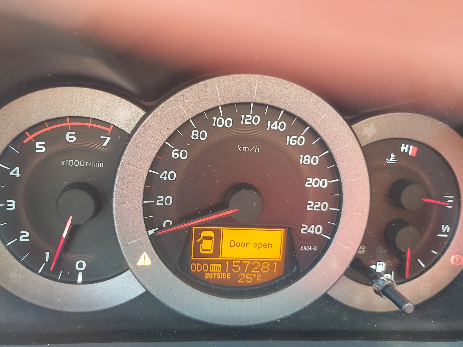 Toyota Rav4 2.2 d-4d 4х4, снимка 9 - Автомобили и джипове - 54839083