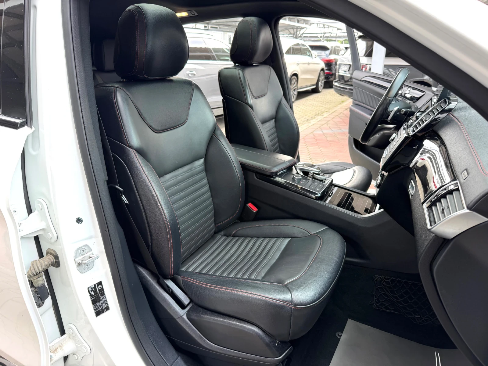 Mercedes-Benz GLE Coupe 350d#AMG#PANORAMA#KEYLESS#360* CAM#114840KM, снимка 8 - Автомобили и джипове - 55066085