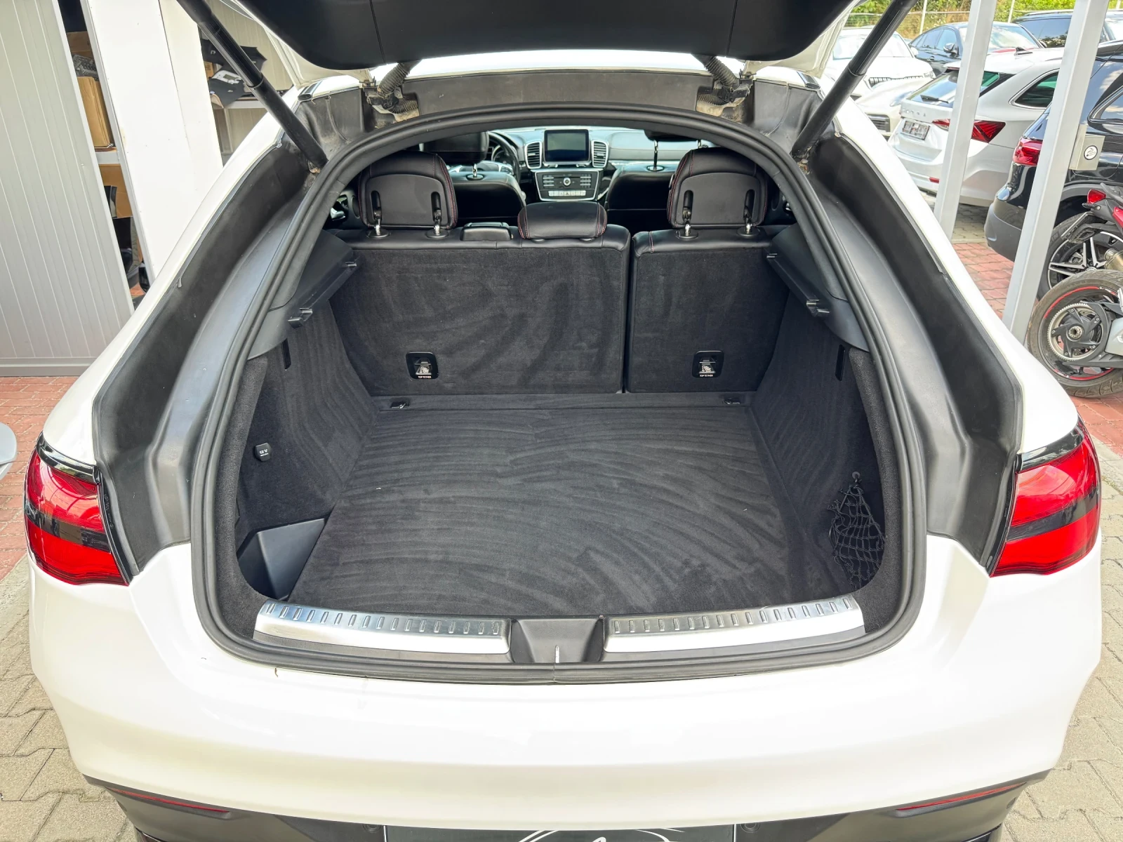 Mercedes-Benz GLE Coupe 350d#AMG#PANORAMA#KEYLESS#360* CAM#114840KM, снимка 14 - Автомобили и джипове - 55066085