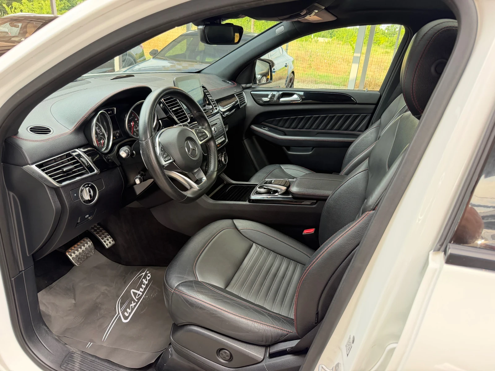 Mercedes-Benz GLE Coupe 350d#AMG#PANORAMA#KEYLESS#360* CAM#114840KM, снимка 11 - Автомобили и джипове - 55066085