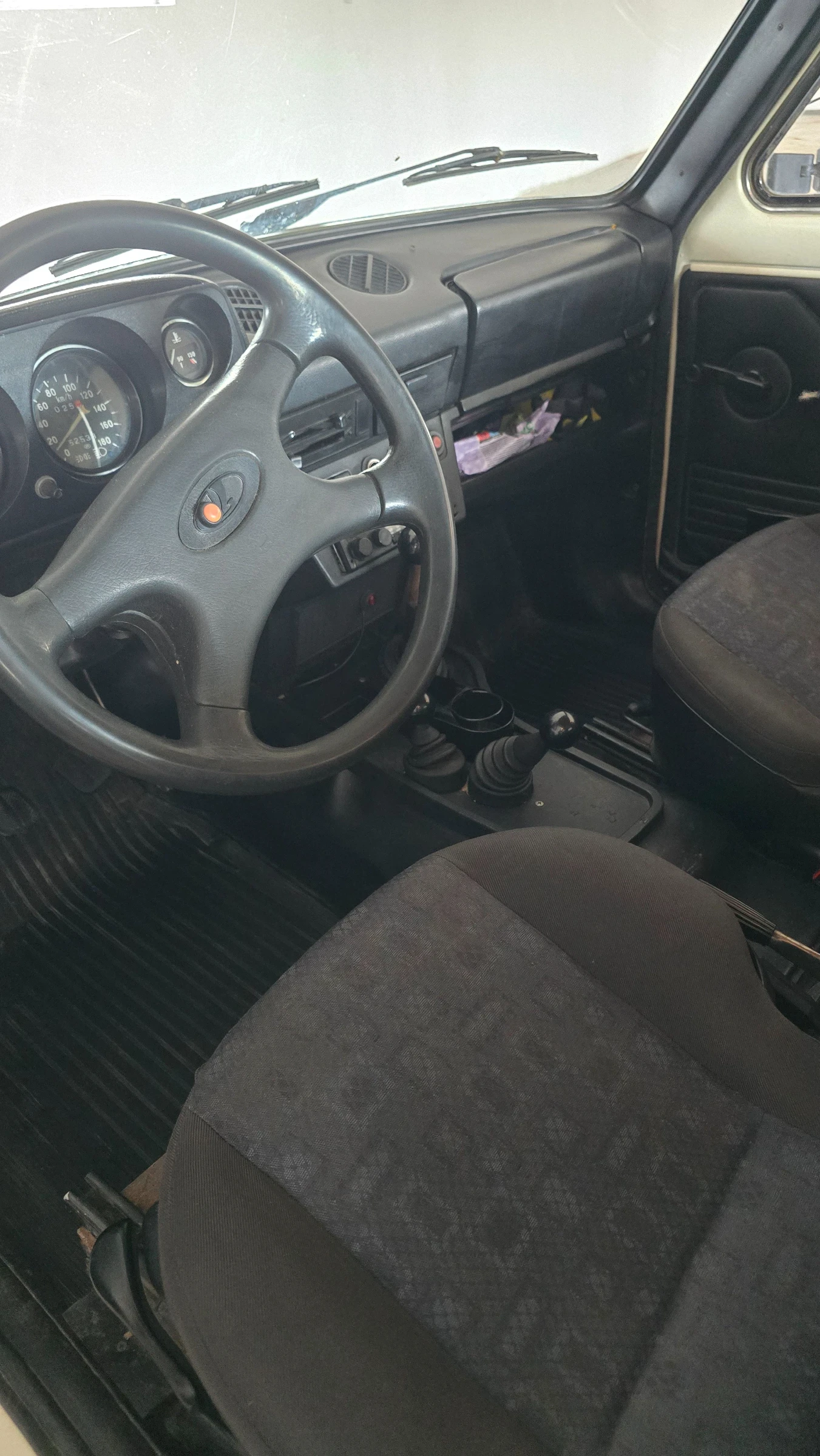 Lada Niva 1.6 Карбуратор, снимка 11 - Автомобили и джипове - 55316344