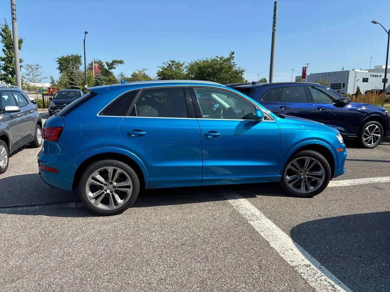 Audi Q3 * PROGRESSIV * АВТОКРЕДИТ БЕЗ ПЪРВОНАЧАЛНА ВНОСКА, снимка 4 - Автомобили и джипове - 55423427