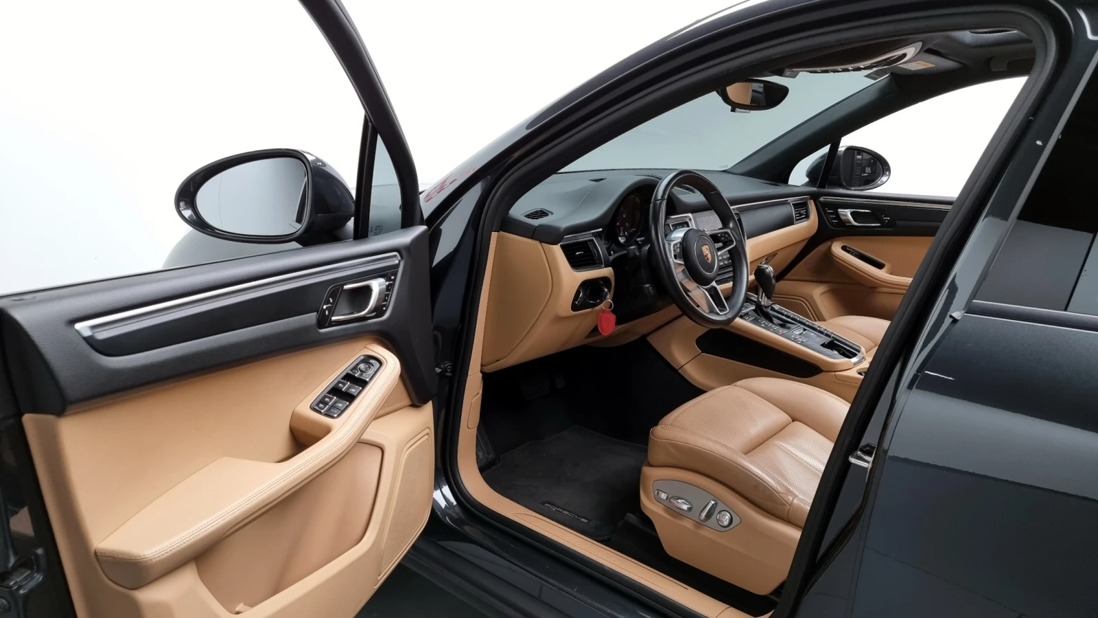 Porsche Macan ЕЛ. БАГАЖНИК* ПОДГРЕВ ВОЛАН* ЛЮК* КРАЙНА ЦЕНА, снимка 10 - Автомобили и джипове - 55608879
