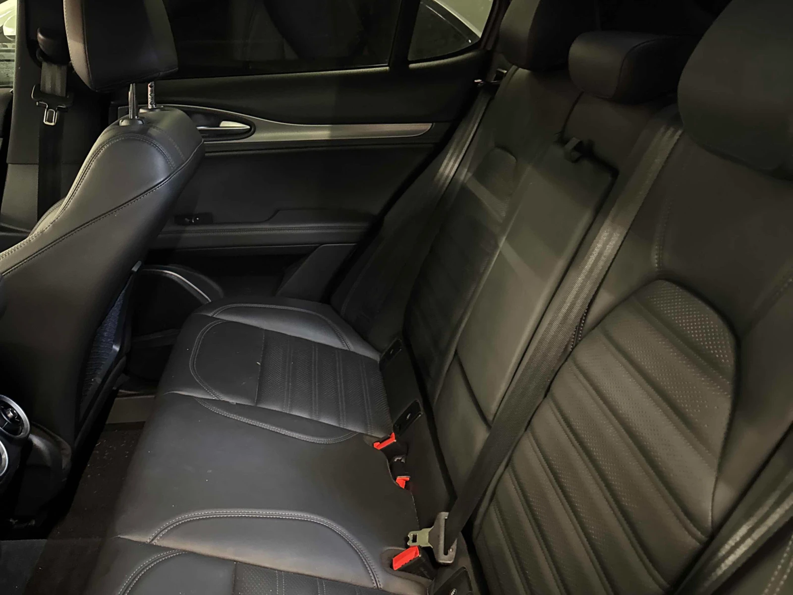 Alfa Romeo Stelvio TI* AWD* Пано* Сервизна история, снимка 8 - Автомобили и джипове - 55739817