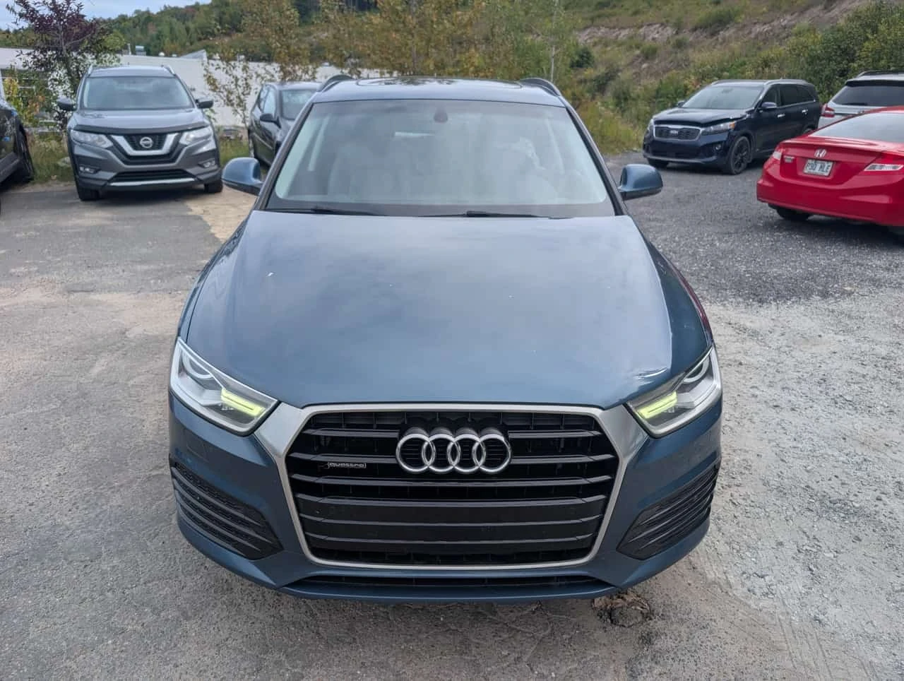 Audi Q3 * Komfort * CARFAX * БЕЗ ПЪРВОНАЧАЛНА ВНОСКА, снимка 6 - Автомобили и джипове - 56170163