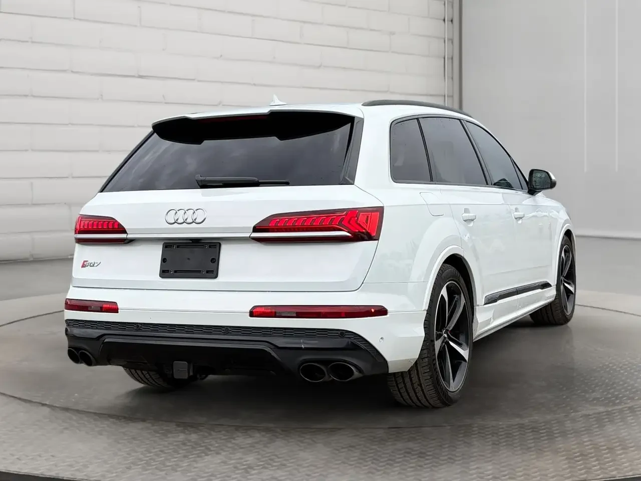 Audi SQ7, снимка 5 - Автомобили и джипове - 56227058