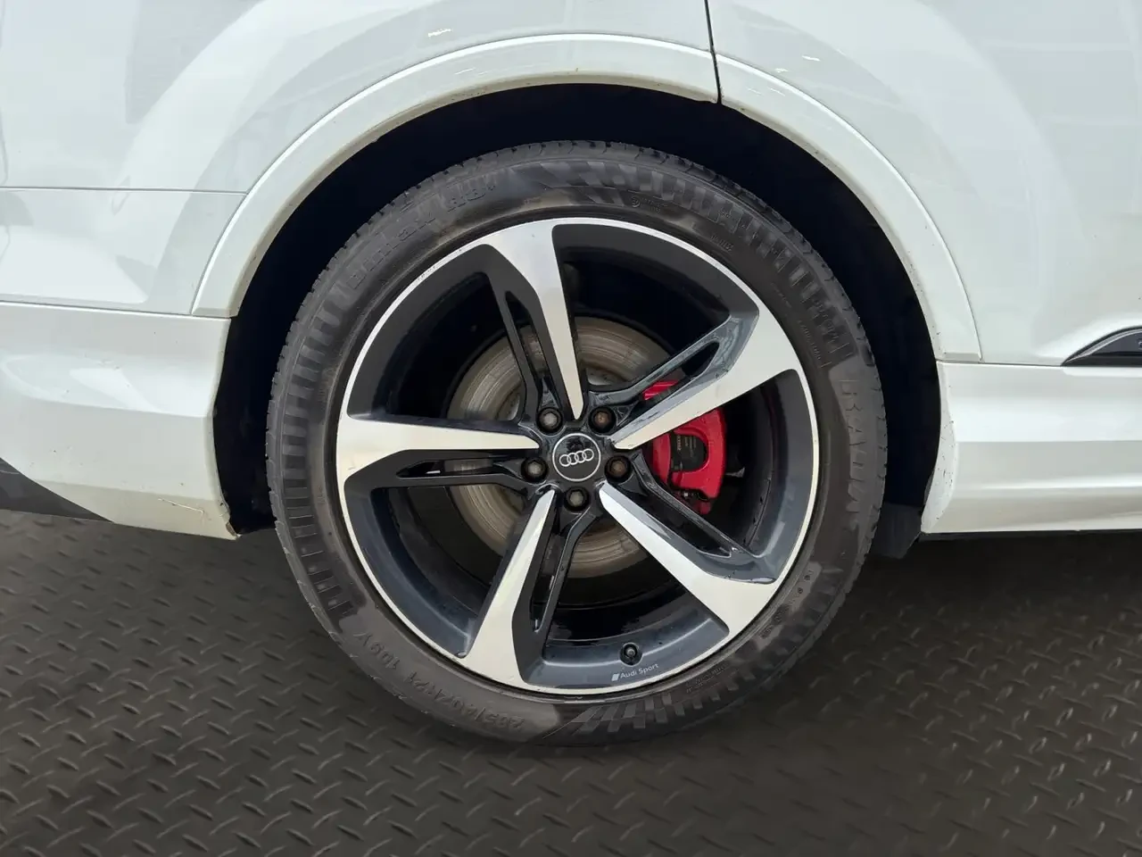 Audi SQ7, снимка 9 - Автомобили и джипове - 56227058