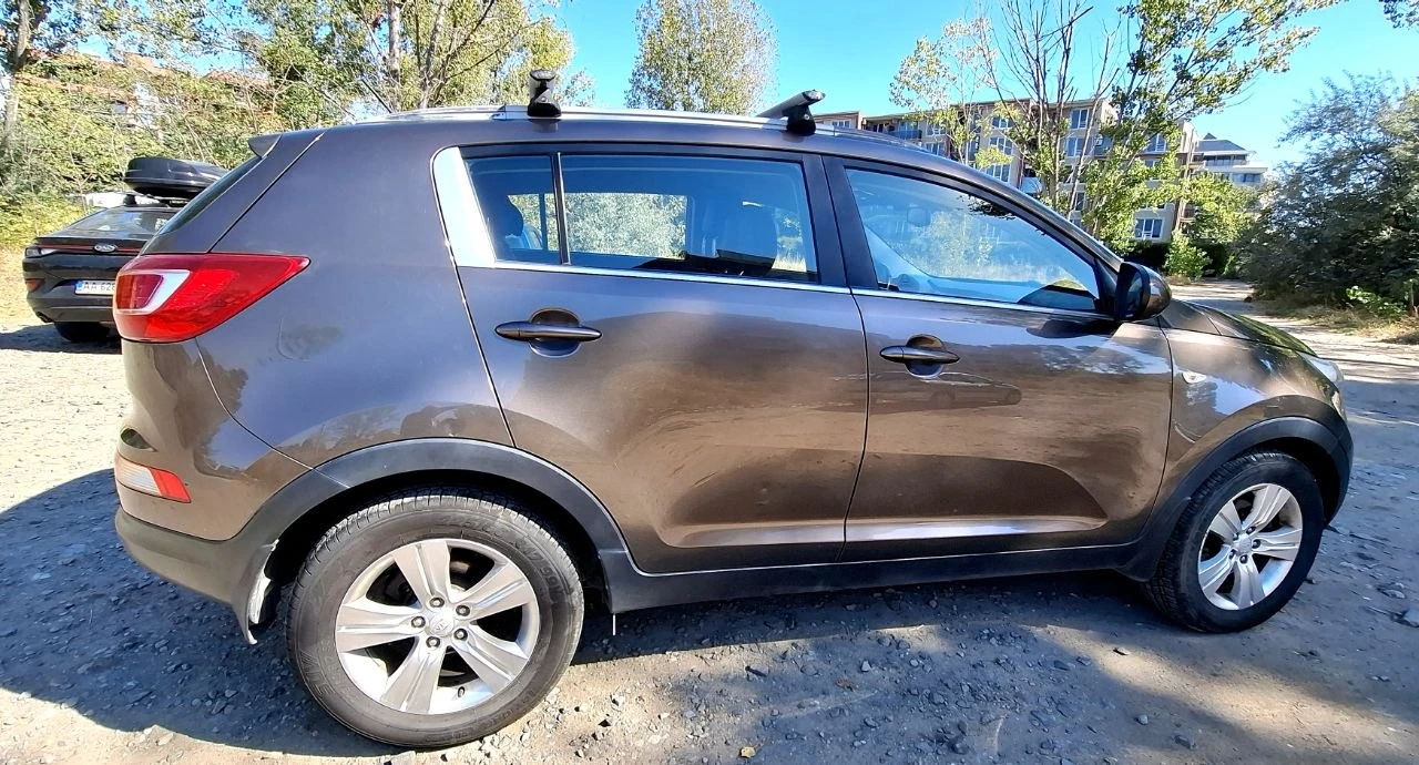 Kia Sportage, снимка 2 - Автомобили и джипове - 56389830