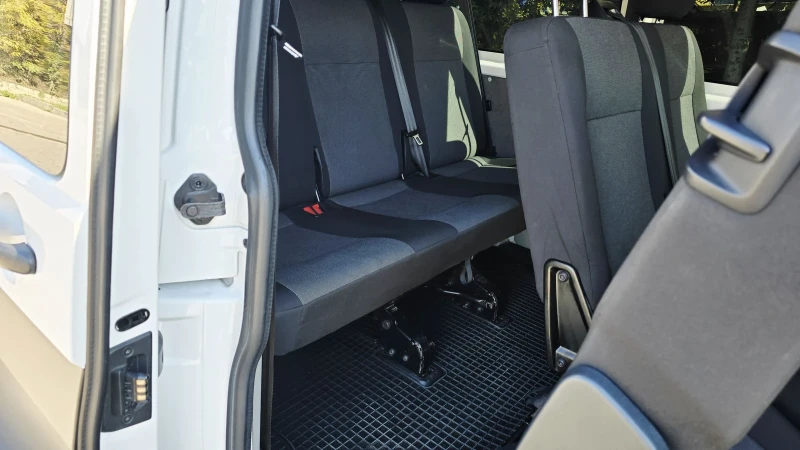 VW Transporter 2.0 TDI T6 LONG, снимка 11 - Бусове и автобуси - 52255482
