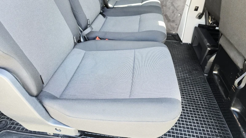 VW Transporter 2.0 TDI T6 LONG, снимка 12 - Бусове и автобуси - 52255482