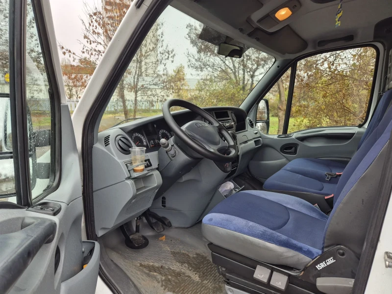 Iveco Daily Хладилен, снимка 11 - Бусове и автобуси - 53356947