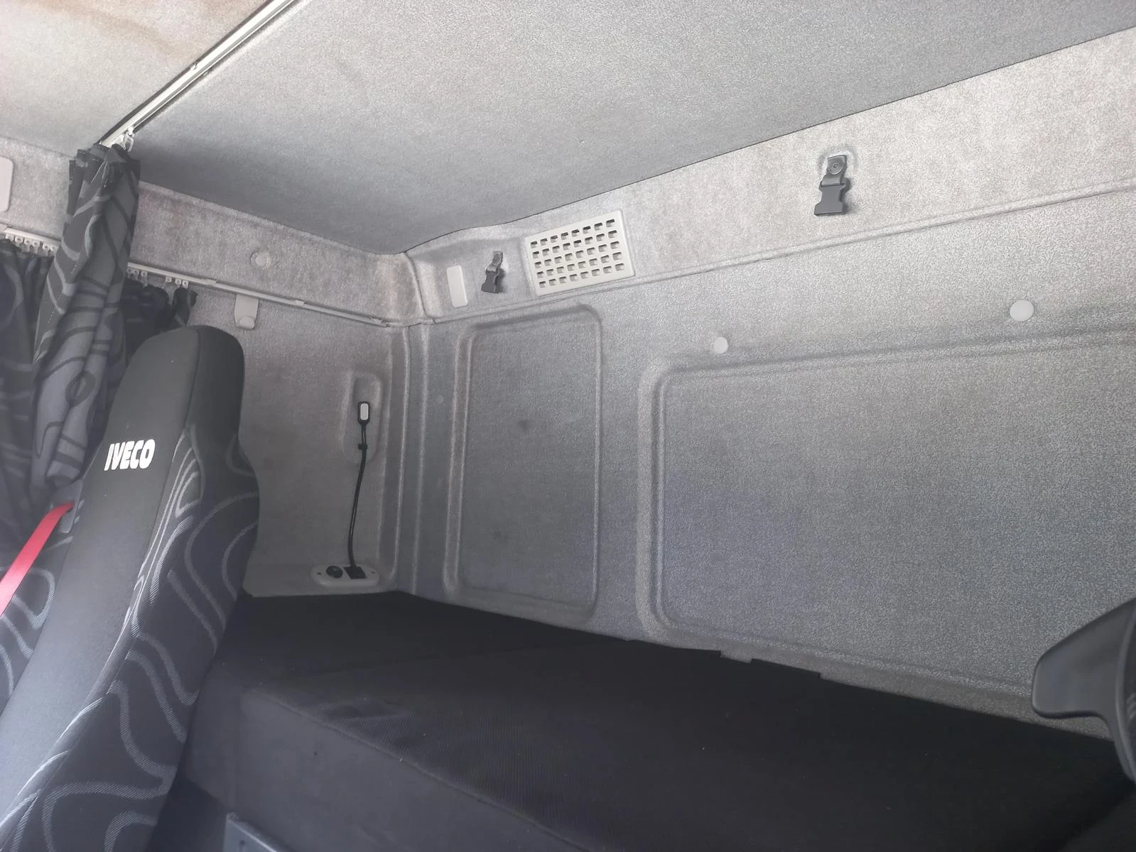 Iveco Stralis 18 400, снимка 13 - Камиони - 55897397