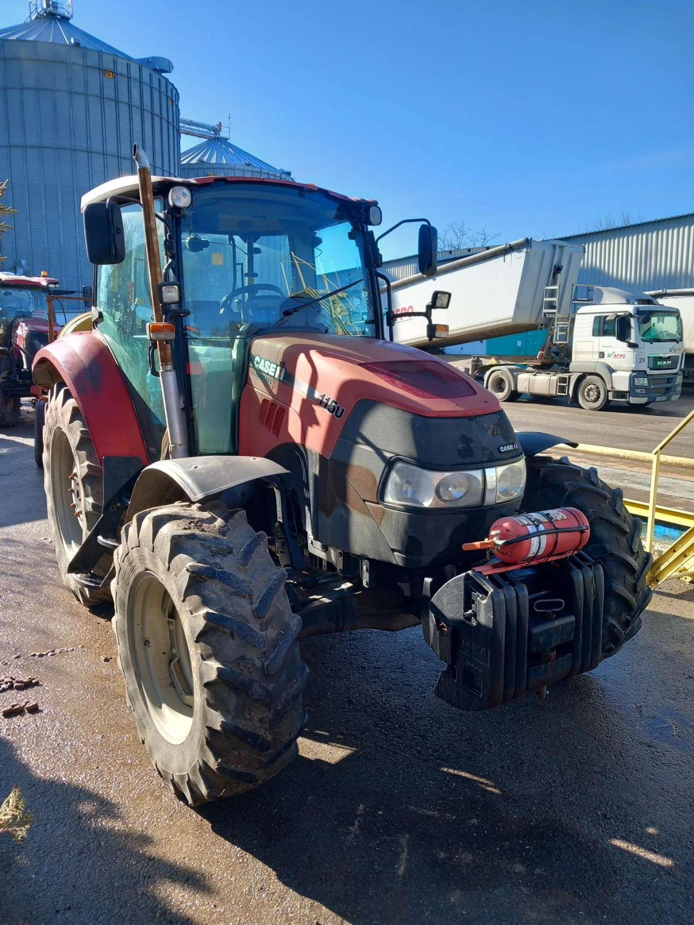 Трактор CASE IH FARMALL 115U