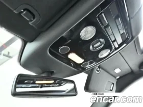 Bentley Flying Spur * 6.0* V12* КОЖА* ПОДГРЕВ* ОБДУХВАНЕ* ПАНОРАМА* , снимка 16