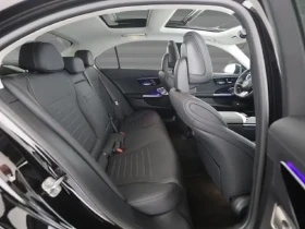 Mercedes-Benz C 300 d 4Matic = AMG Line = Premium Plus Гаранция, снимка 11