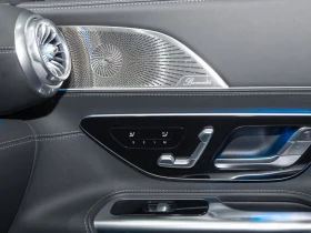 Mercedes-Benz AMG GT 63 / 4 MATIC / BURM / HUD / 360 / PANO / LIFT / , снимка 15