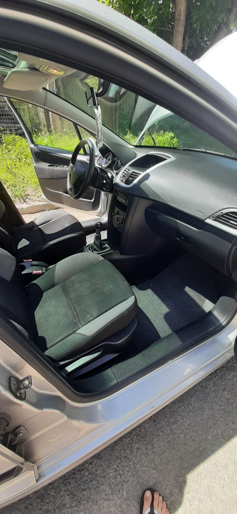 Peugeot 207 141хил. Панорама* * Внос Германия, снимка 8 - Автомобили и джипове - 45887910