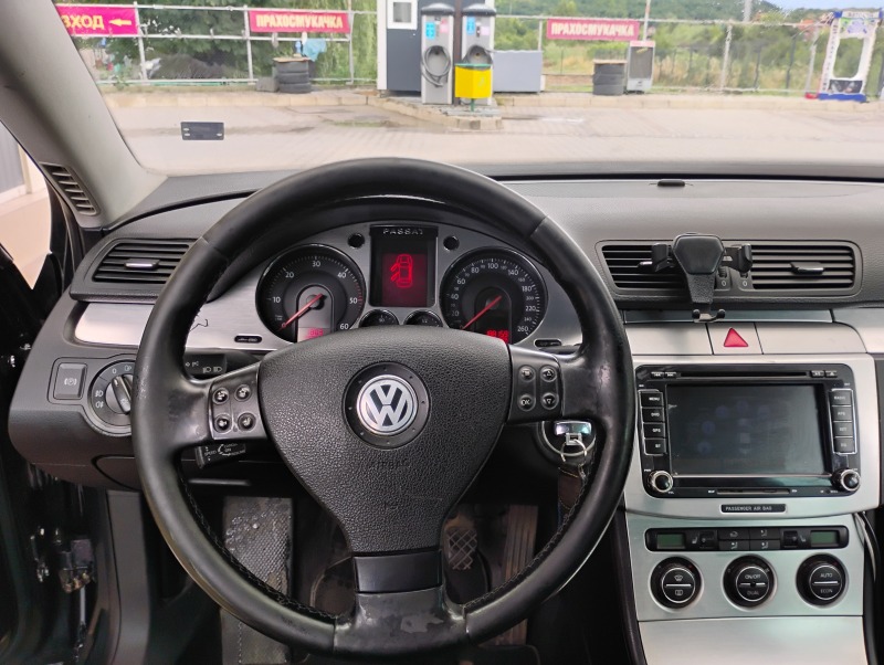 VW Passat 2.0 TDI 140, снимка 15 - Автомобили и джипове - 46447724