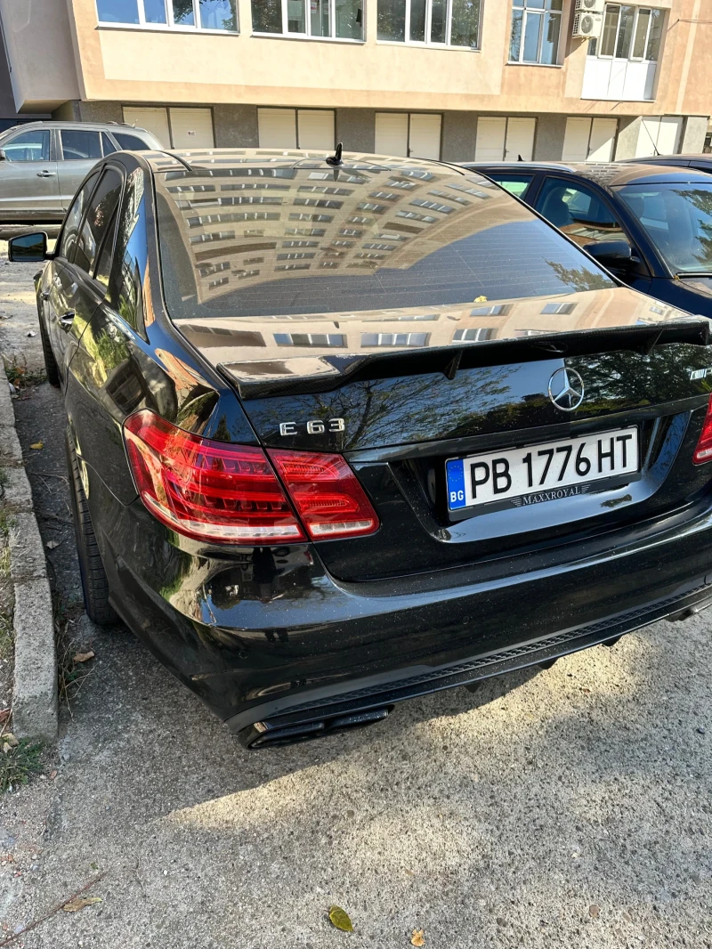 Mercedes-Benz E 63 AMG, снимка 2 - Автомобили и джипове - 47811818