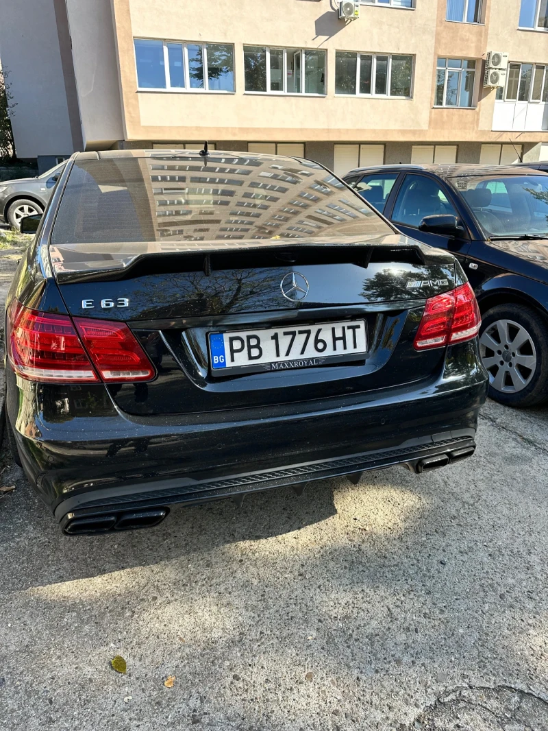 Mercedes-Benz E 63 AMG, снимка 1 - Автомобили и джипове - 47811818