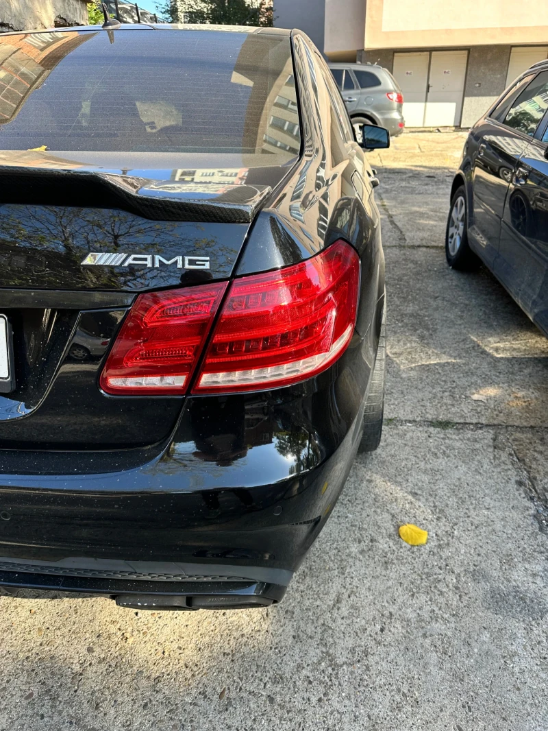 Mercedes-Benz E 63 AMG, снимка 3 - Автомобили и джипове - 47811818