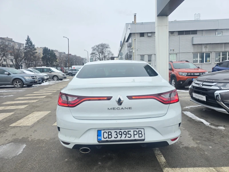 Renault Megane 1.3 Tce, снимка 4 - Автомобили и джипове - 48878250