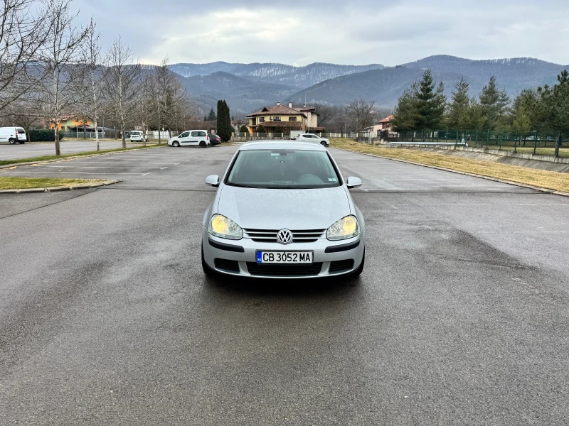 VW Golf 1.9TDI Напълно Обслужен, снимка 6 - Автомобили и джипове - 49215789