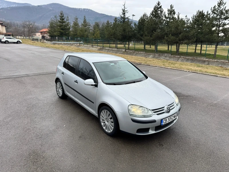 VW Golf 1.9TDI Напълно Обслужен, снимка 2 - Автомобили и джипове - 49215789