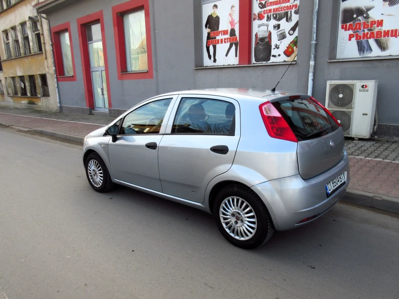 Fiat Punto Grande 1.2i, снимка 8 - Автомобили и джипове - 49164240